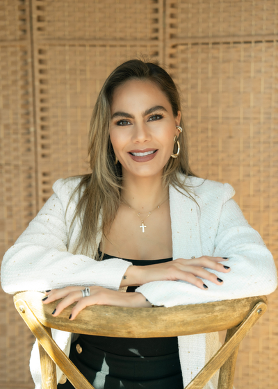 Abigail  Roman 