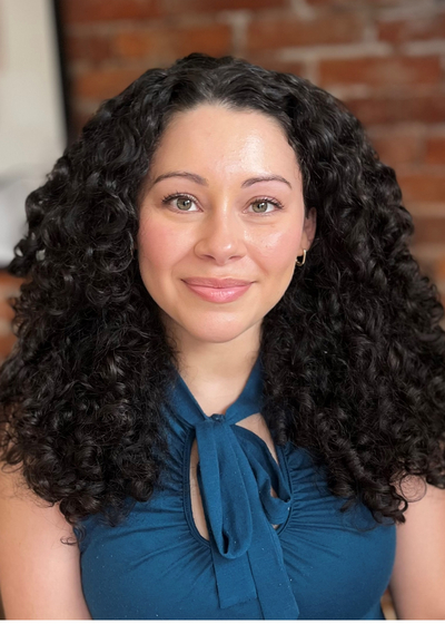 Photo of Associate Financial Representative Alicia Izaguirre