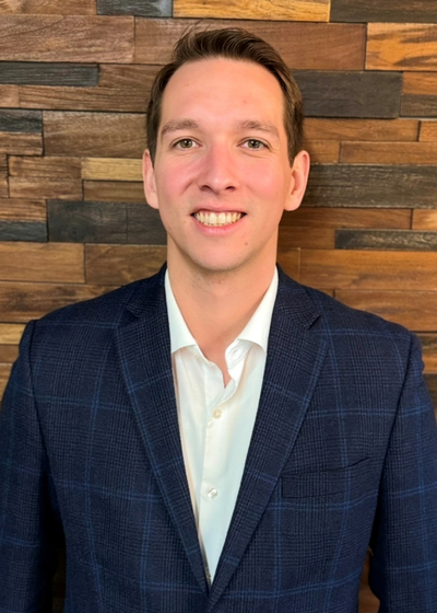Professional headshot of financial representative, Zachary Thames.