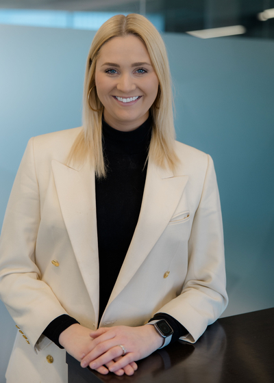 Photo of Financial Representative Assistant Colleen Schulze