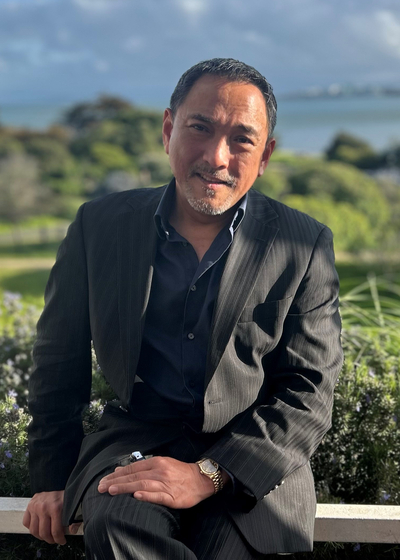 Edmundo J Makapugay Jr
