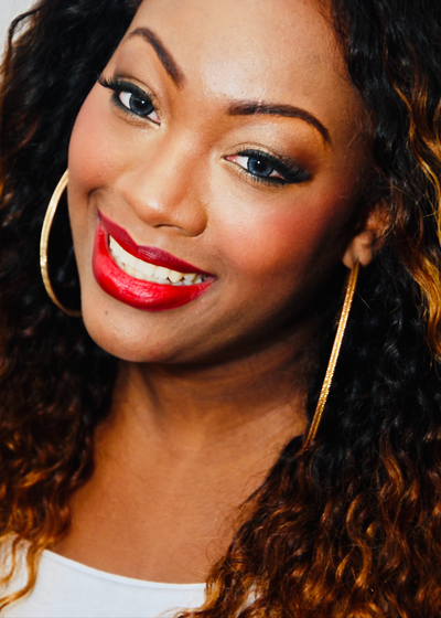 Professional headshot of financial representative, Jennifer Elise Daniels.