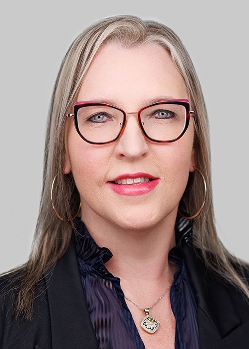 Gini Hendrickson headshot