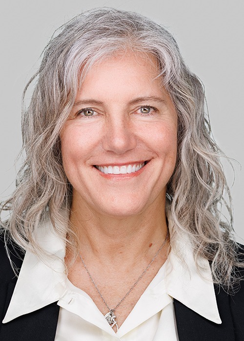 Paula Heid headshot