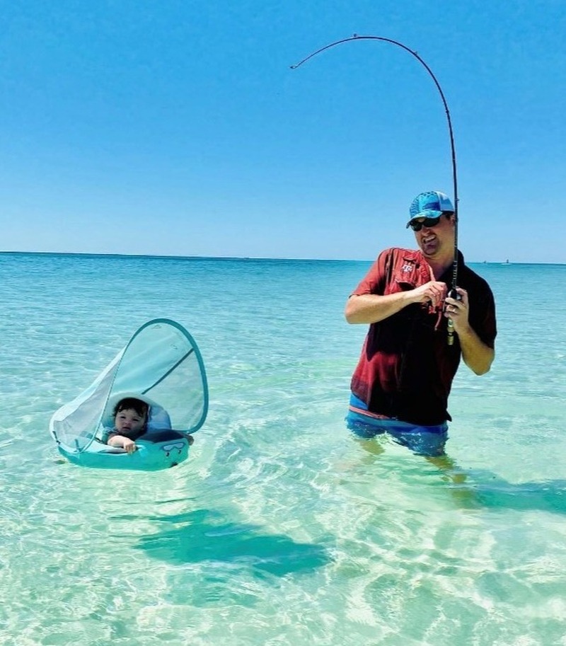 Barret caught a little fishy, Elianne!
