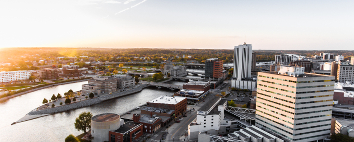 Cedar rapids iowa city skyline